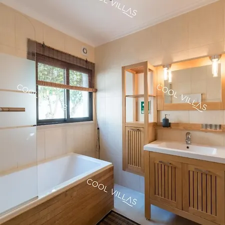 Laurent - Beachfront And Center Διαμέρισμα