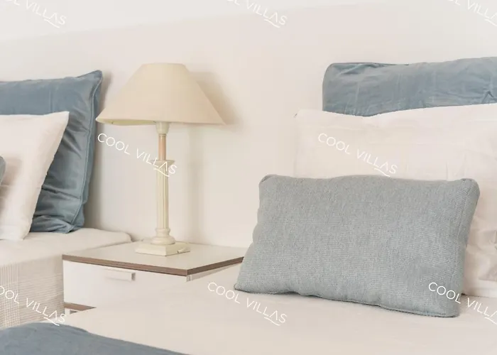 Laurent - Beachfront And Center