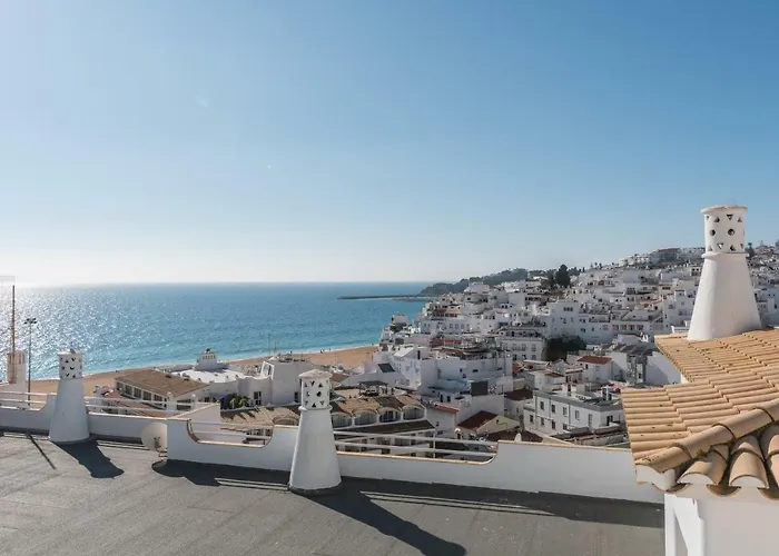 Laurent - Beachfront And Center *